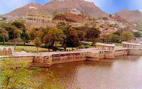 Ana Sagar Lake — India travel guide