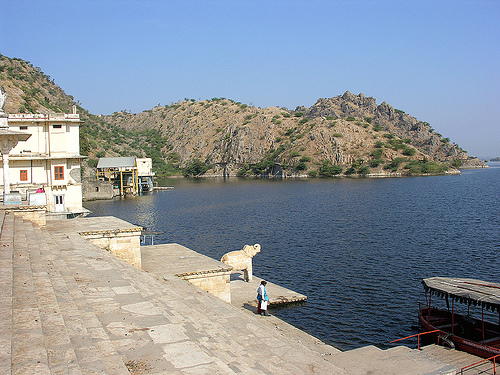 Jaisamand Lake Udaipur — India travel guide